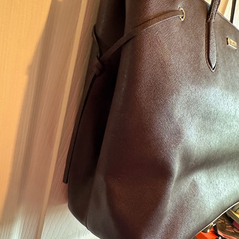 Kate Spade Purple Leather Tote Bag Elegant Design - Picture 4 of 11